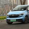車評(píng)頭條：易至EV3試駕：A00級(jí)電動(dòng)車?yán)锱渲米罡叩尼? title=