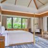 Snug House by Proctor＆Shaw酒店設(shè)有俯瞰花園的舒適客房
