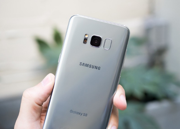 開發(fā)人員設(shè)法在三星Galaxy S8上運行Windows 10