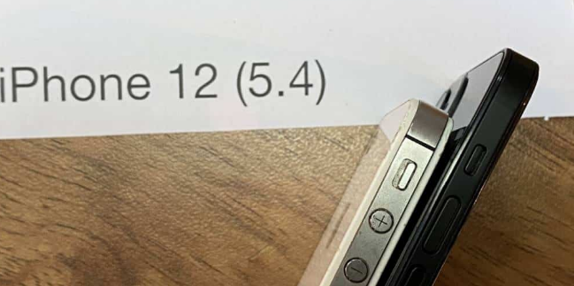 iPhone 12樣機和手機殼顯示了iPhone 4的痕跡