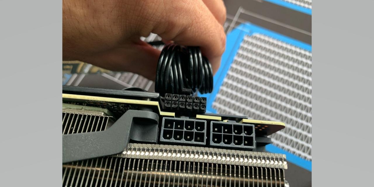 英偉達(dá)推出了用于RTX 3000卡的全新12針電源連接器