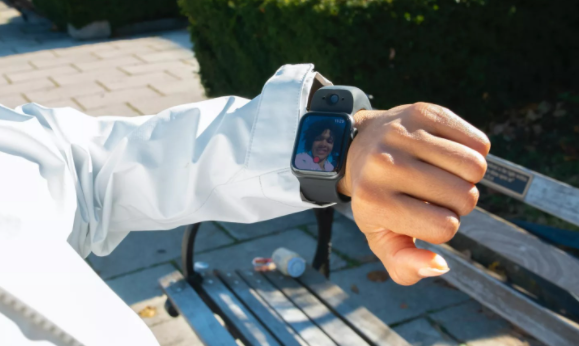 Wristcam表帶將兩個相機添加到Apple Watch